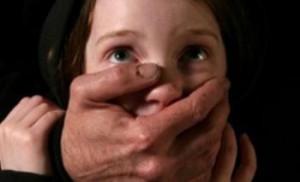 На Камчатке педофил насиловал племянницу