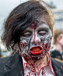Zombie_costume_portrait