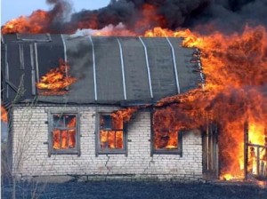 Пожар в Васильевском районе: пострадали пенсионеры